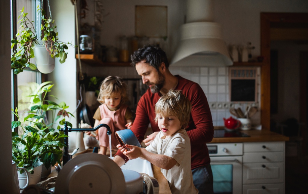 Trikovi za roditelje - podelite kućne poslove